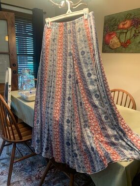 New Directions Blue and Red soft Striped lightly pleated Floral Maxi Skirt